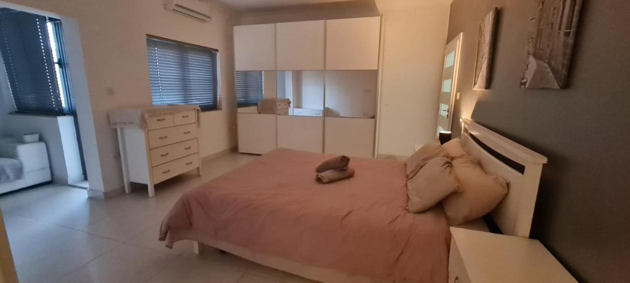 La Casa Cartago Appartement St. Paul's Bay Buitenkant foto